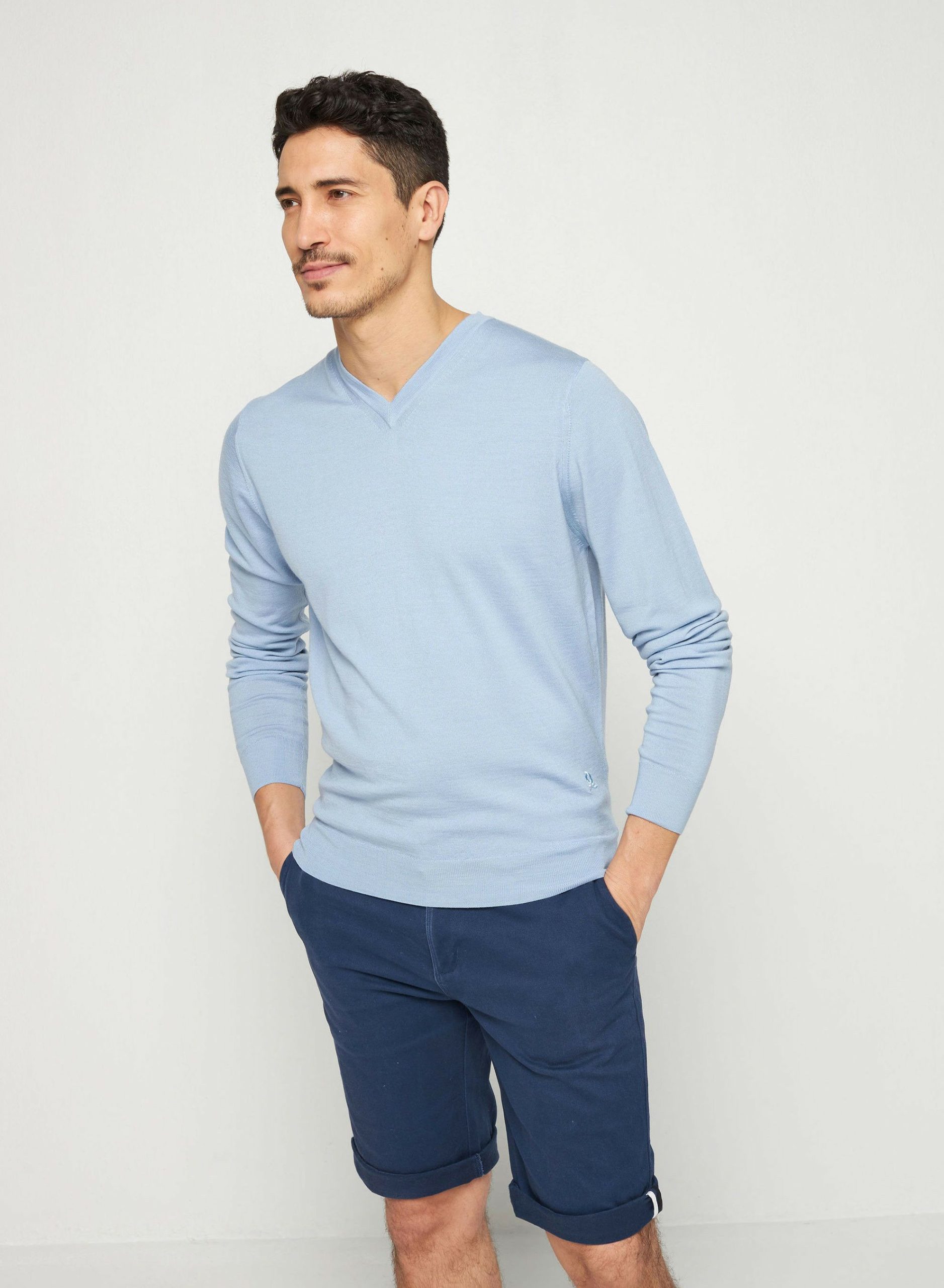 Homme Montagut  | Pull Col V Avec Logo En Laine Merinos - Elmo